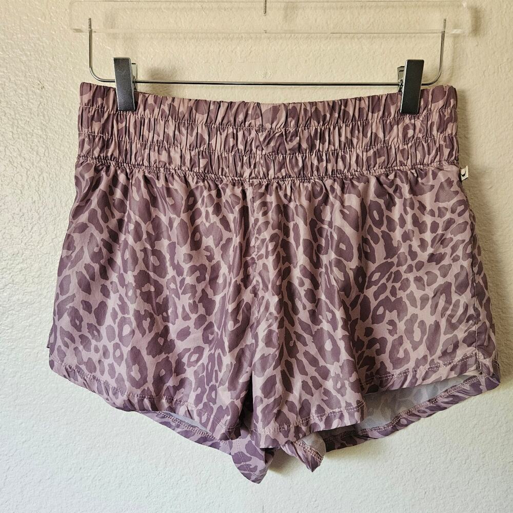 Cheeath print high waisted actve shorts